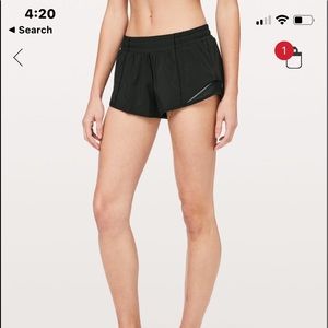 Lulu lemon hotty hot LR Short 2.5 Lined
